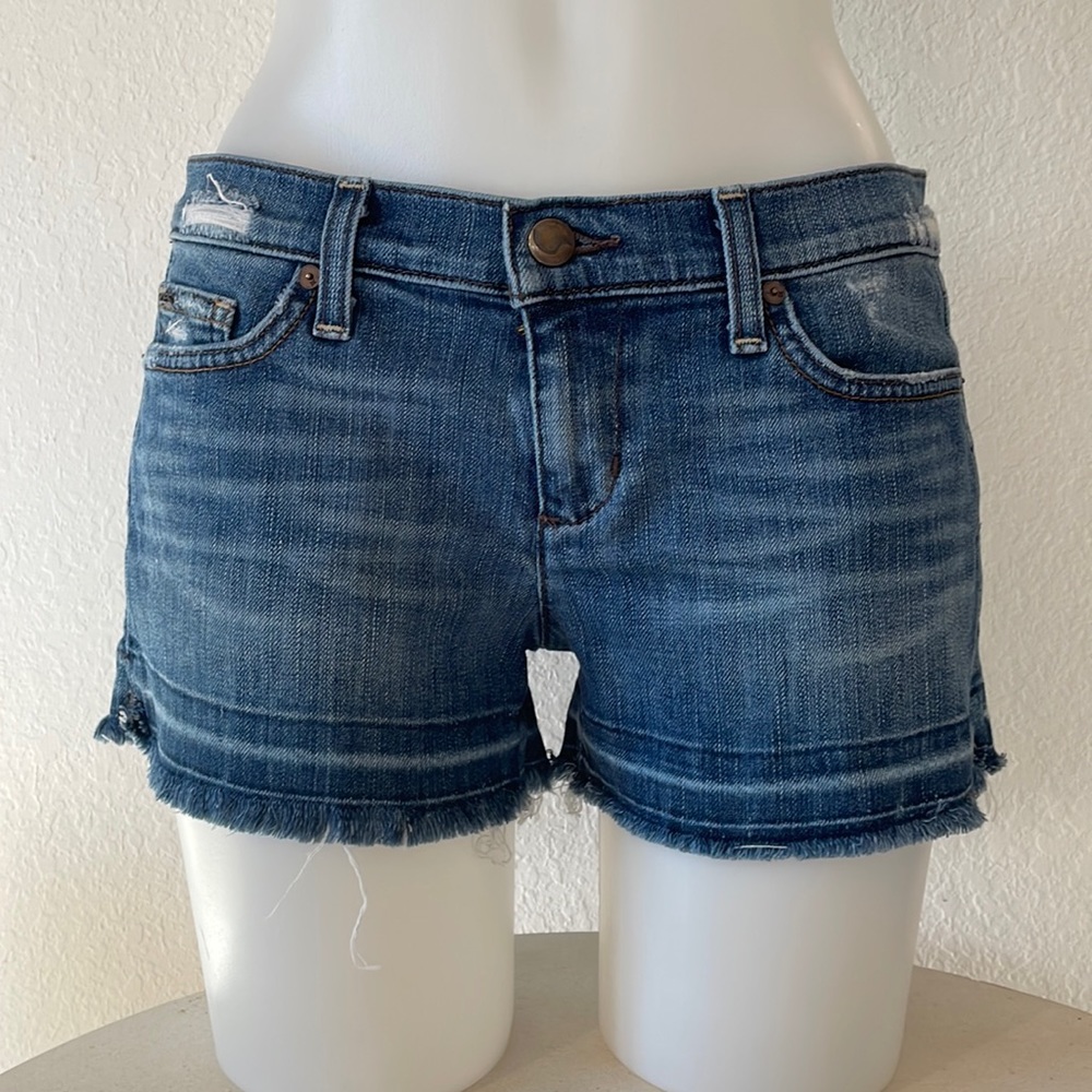 Joe’s cut off Jean shorts size 27